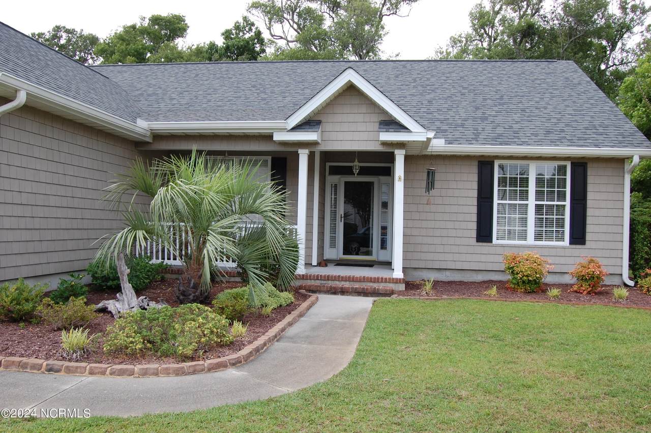 107 Cottage Row - Photo 1