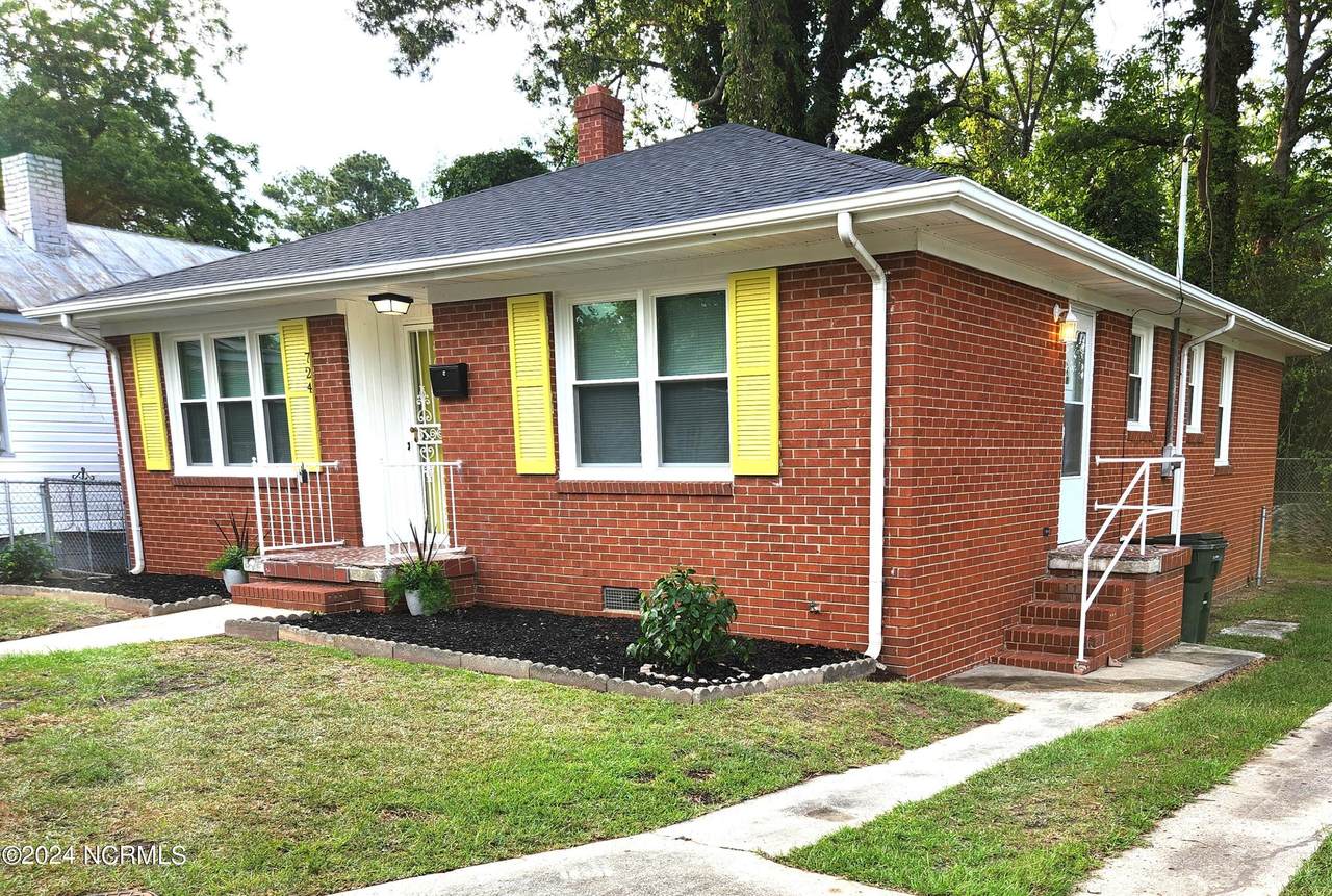 724 Fields Street - Photo 1