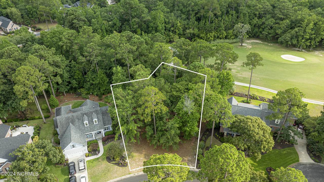1627 Silverwood Court - Photo 1