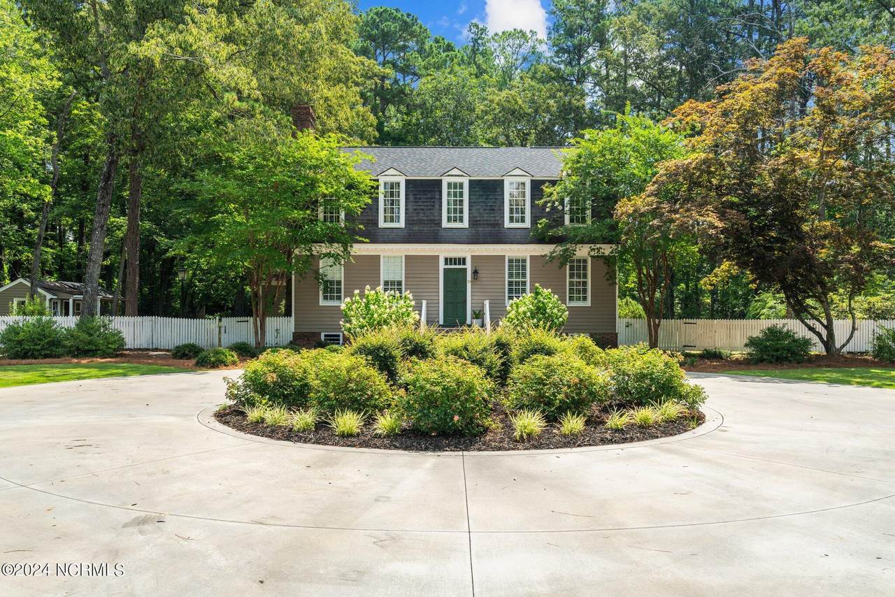 19 Trinity Drive - Photo 1