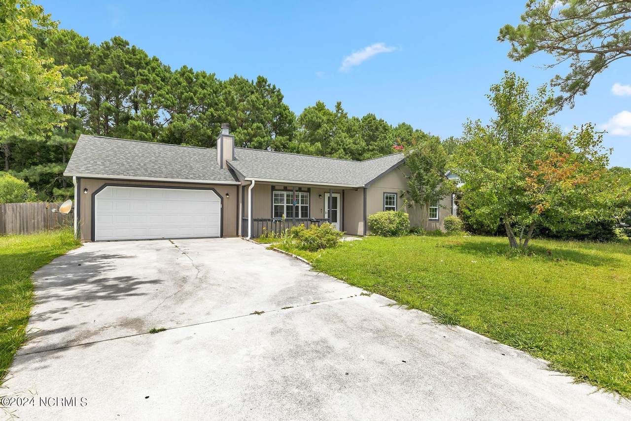 145 Glenwood Drive - Photo 1