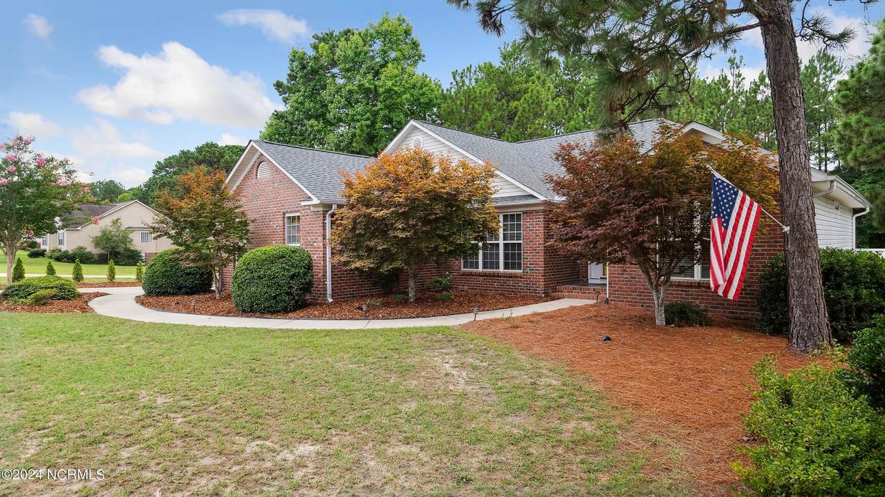 285 Queens Cove Way - Photo 1