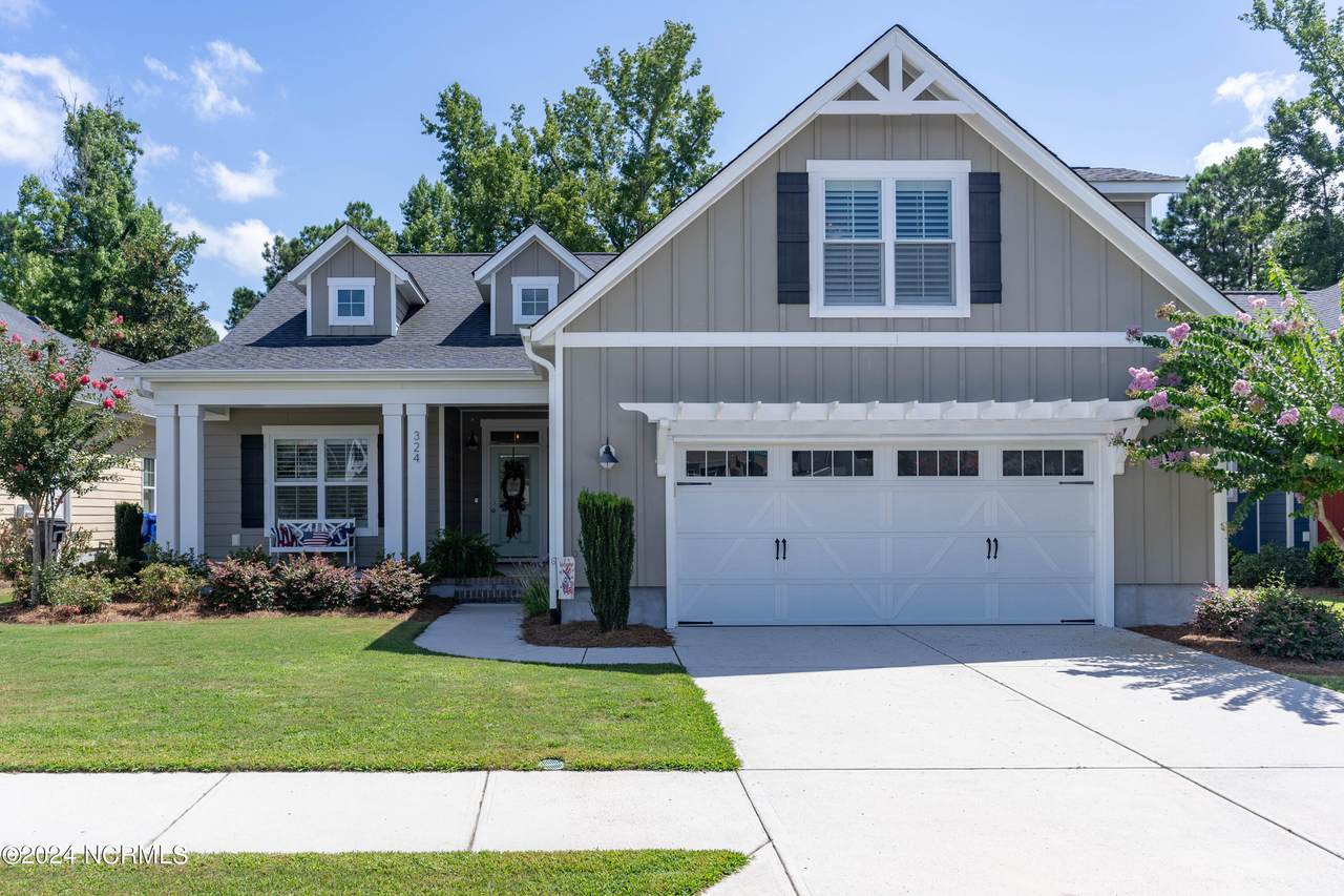 324 Hanover Lakes Drive - Photo 1