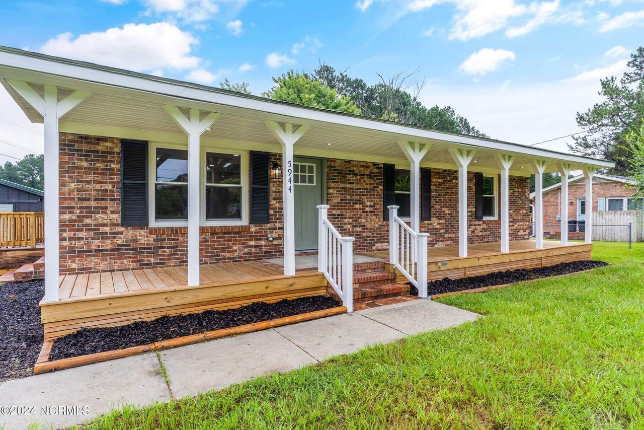 5944 Us Highway 117 - Photo 1