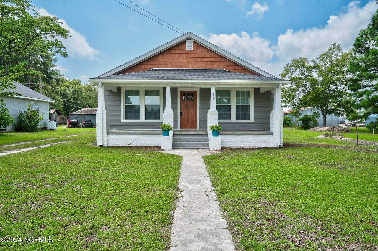 2302 Saint Andrew Street - Photo 1