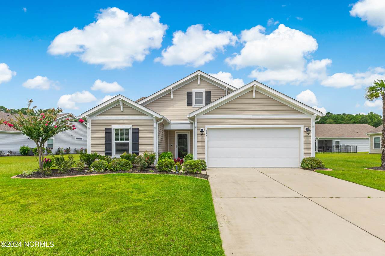 696 Pickering Drive - Photo 1