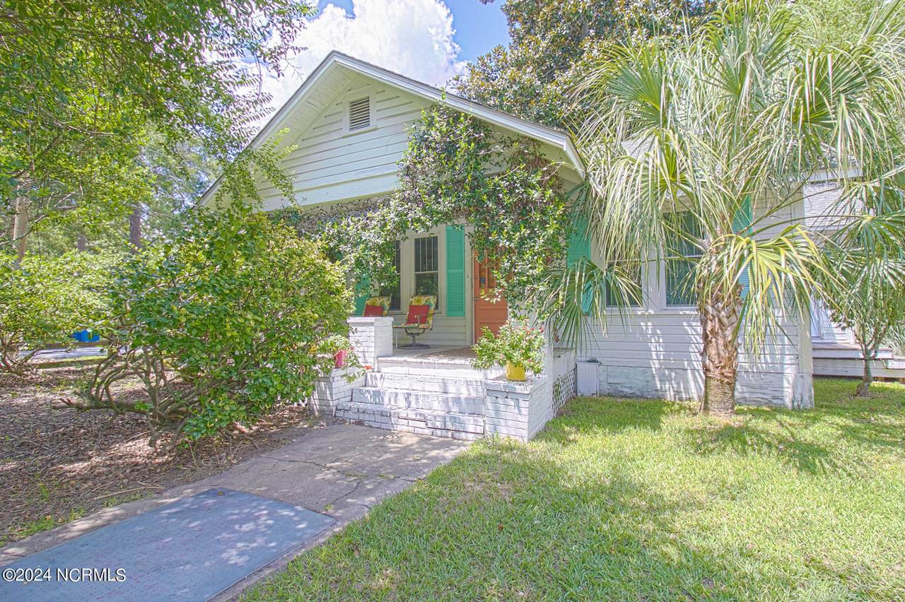 4801 Maple Avenue - Photo 1