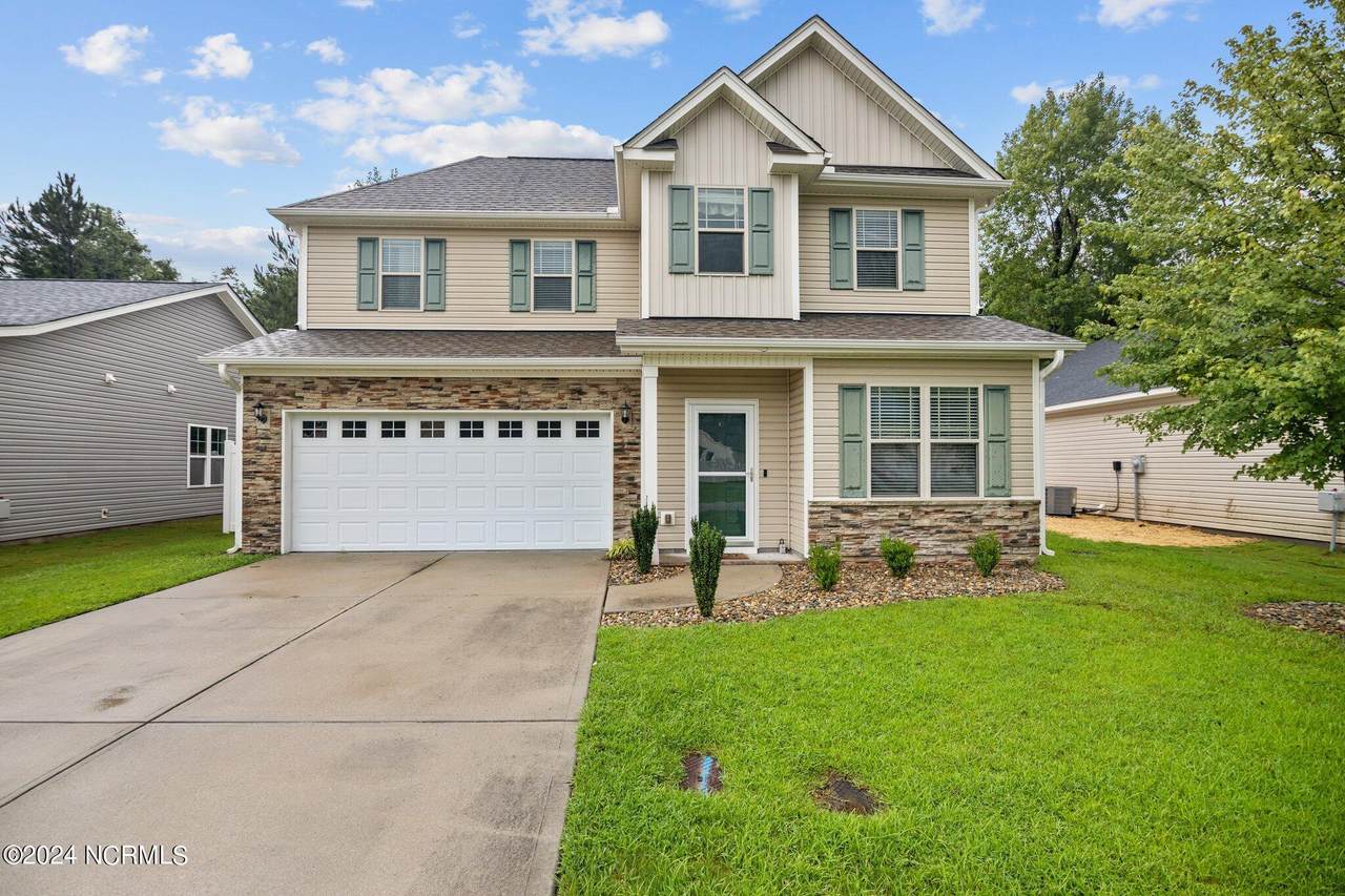 308 Hawks Bluff Drive - Photo 1