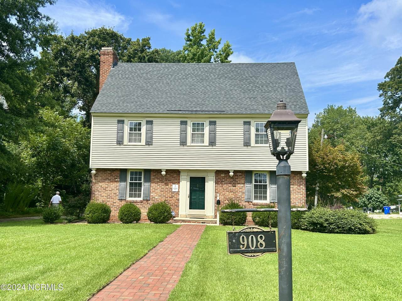 908 Church Street - Photo 1