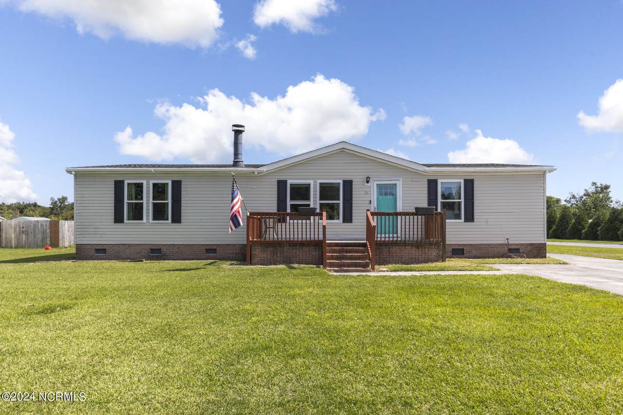 114 Magnolia Gardens Drive - Photo 1