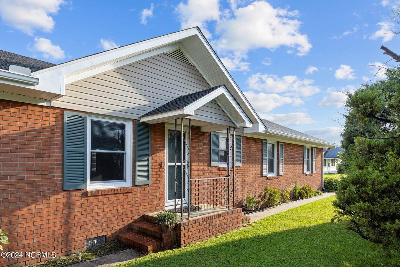 407 Broad Creek Loop Road - Photo 1
