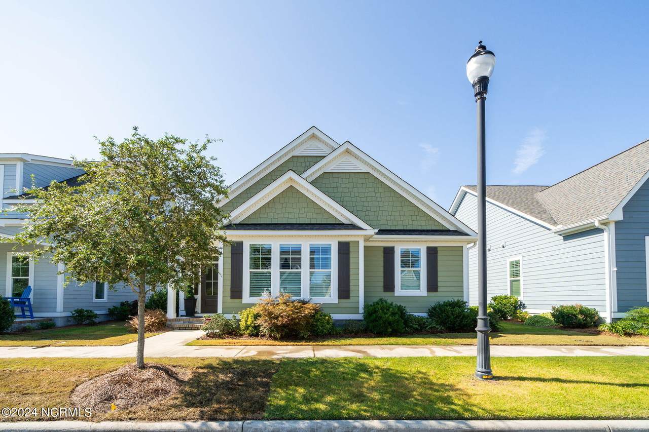 424 Skimmer Cove - Photo 1