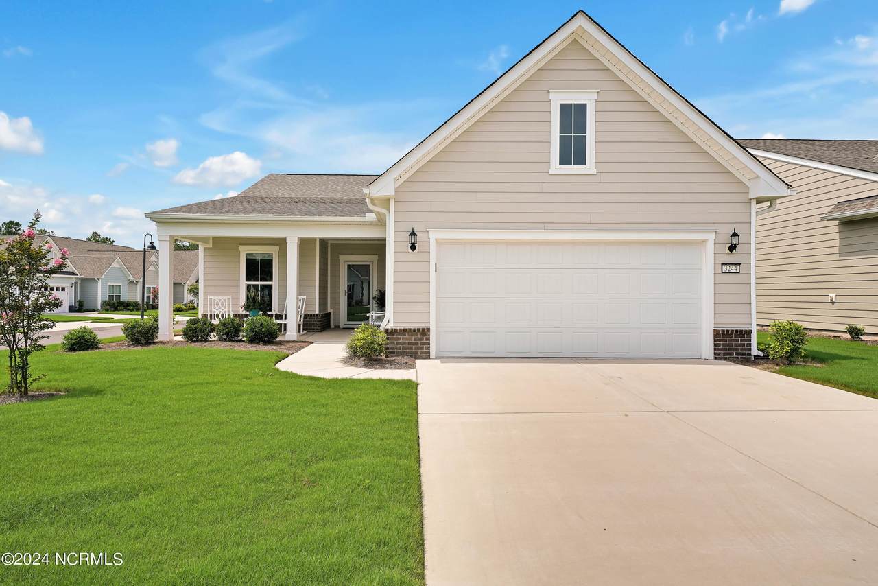 3244 Penzance Row - Photo 1