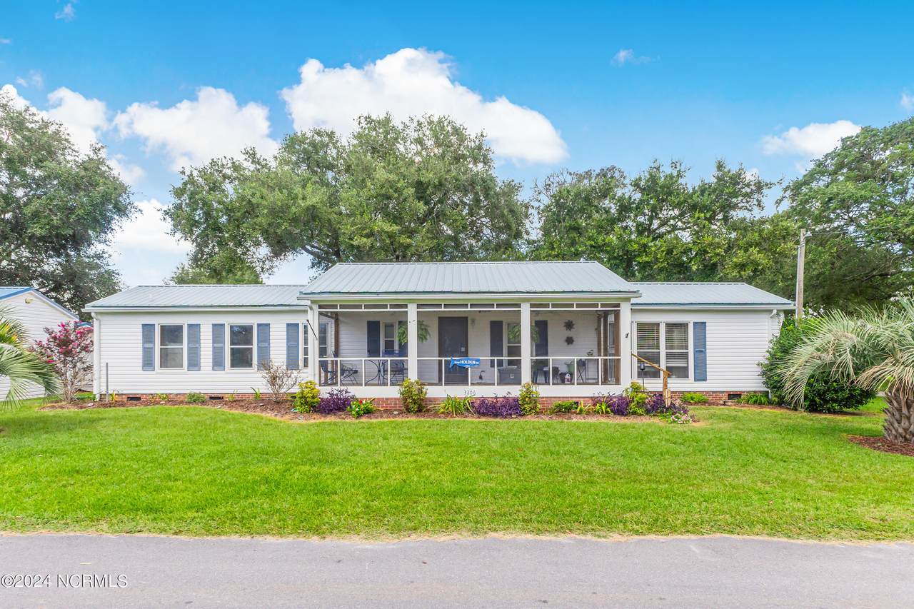 3206 Waterview Drive - Photo 1