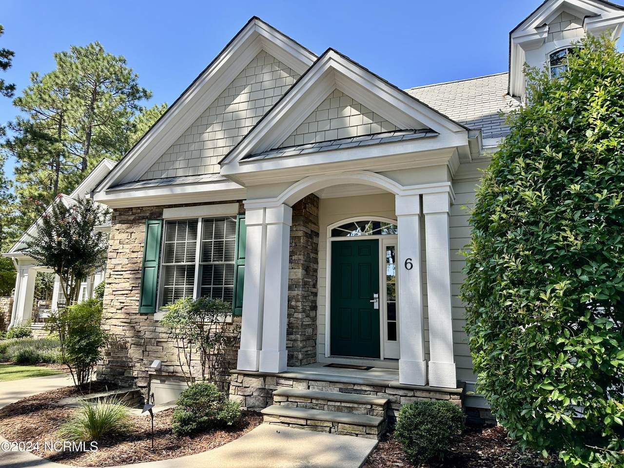 260 Cochrane Castle Circle - Photo 1