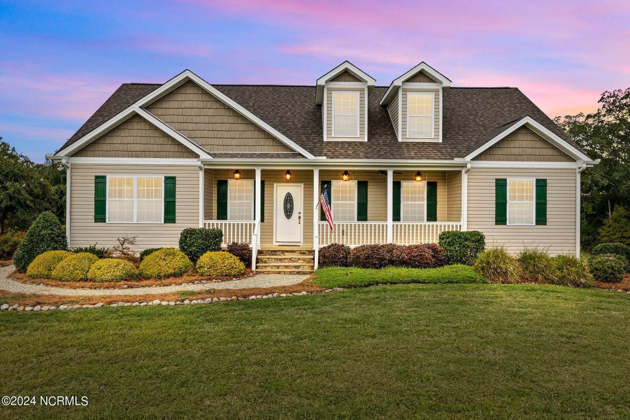 2302 Goldston Carbonton Road - Photo 1