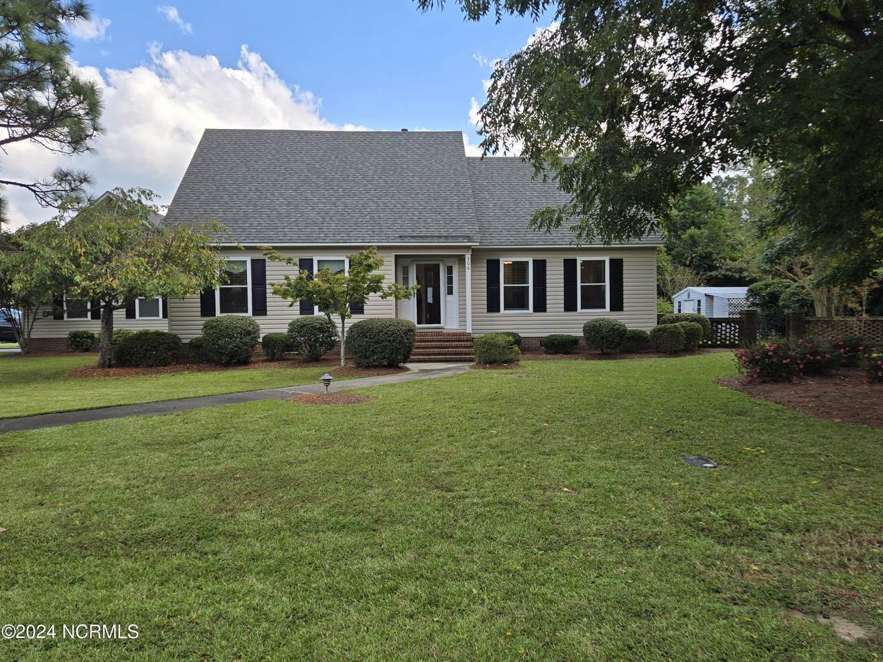 306 Pecan Lane - Photo 1