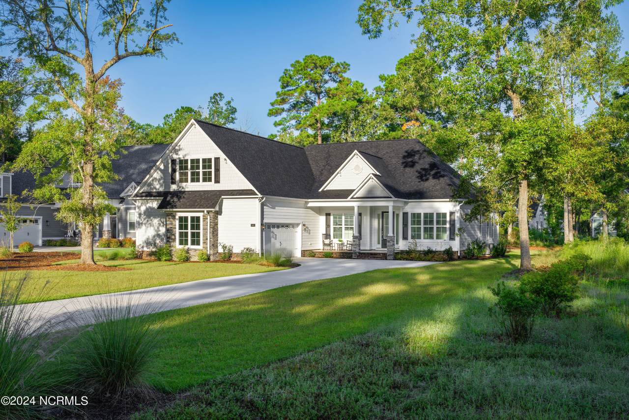 3865 River Overlook Court - Photo 1