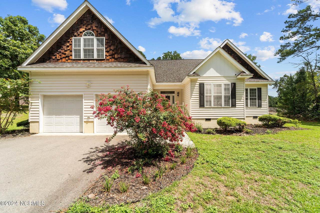 133 Rothbury Drive - Photo 1