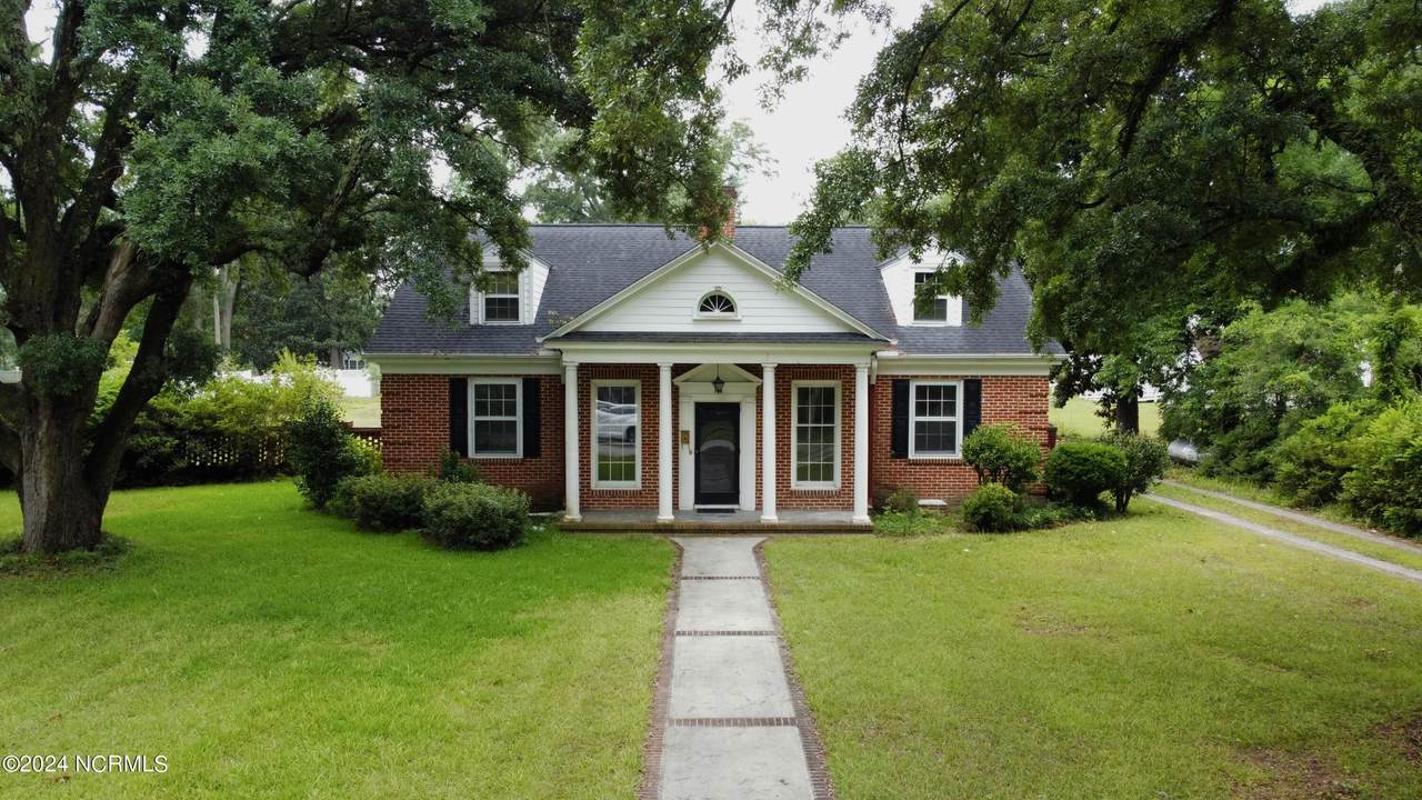 115 College Street - Photo 1