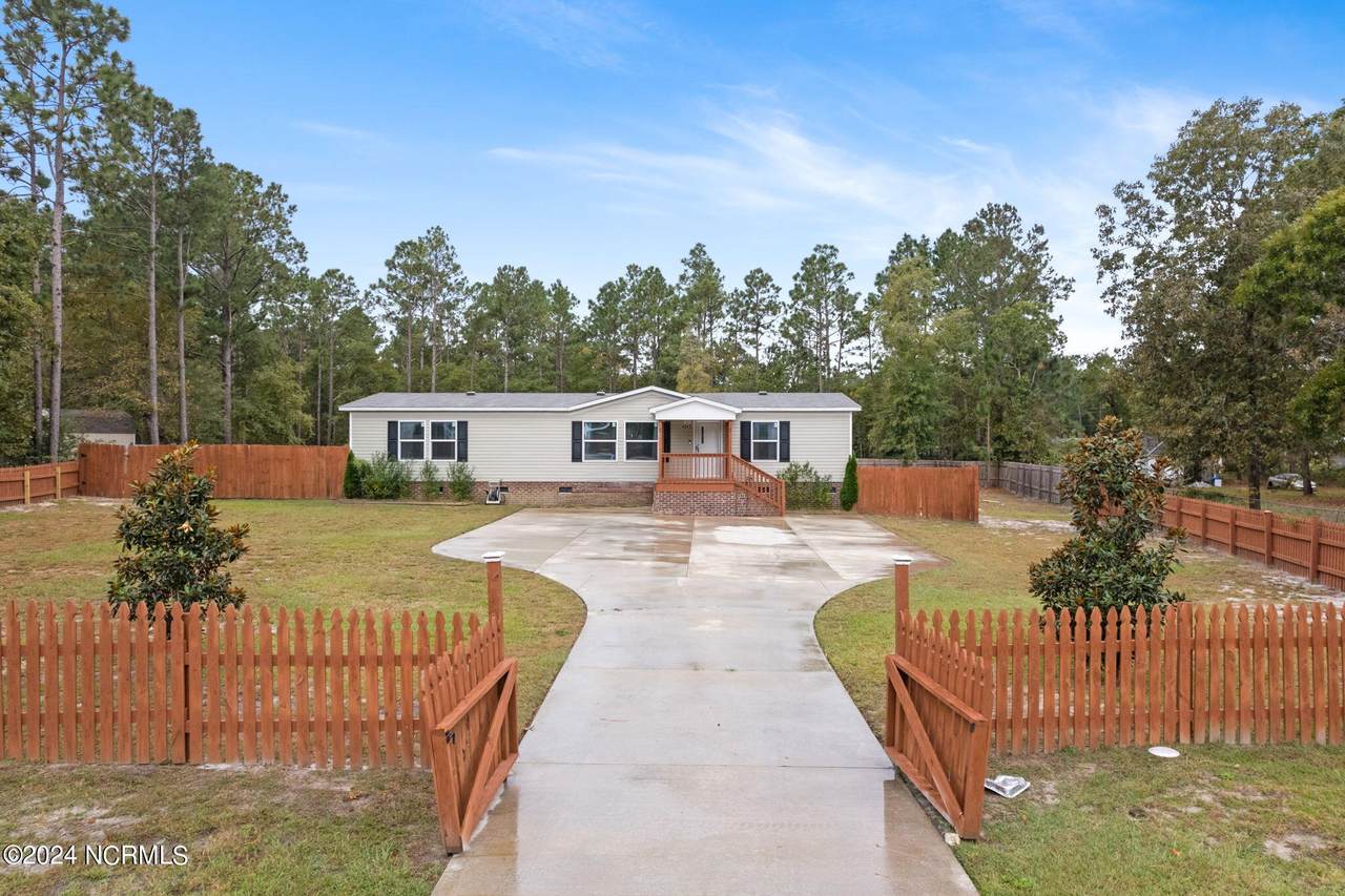 4041 Red Oak Drive - Photo 1