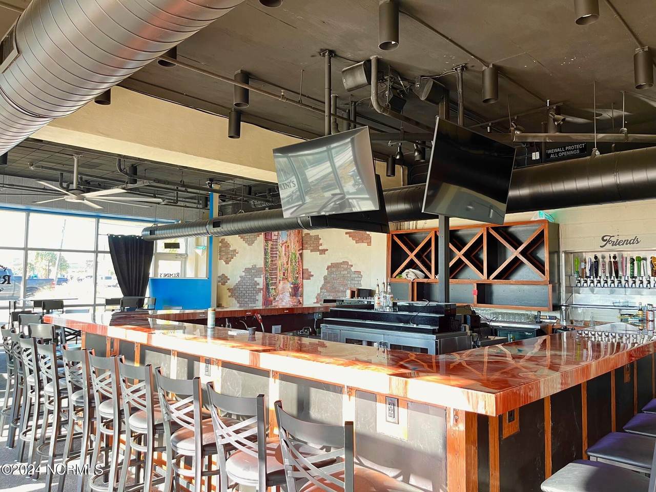 102 Cape Fear Boulevard - Photo 1