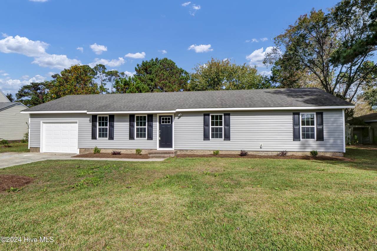 1912 Paulette Road - Photo 1