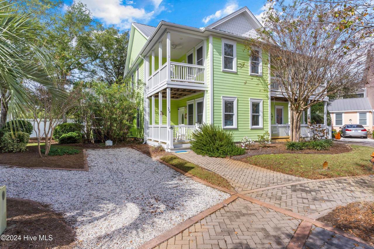 328 Marina View Drive - Photo 1