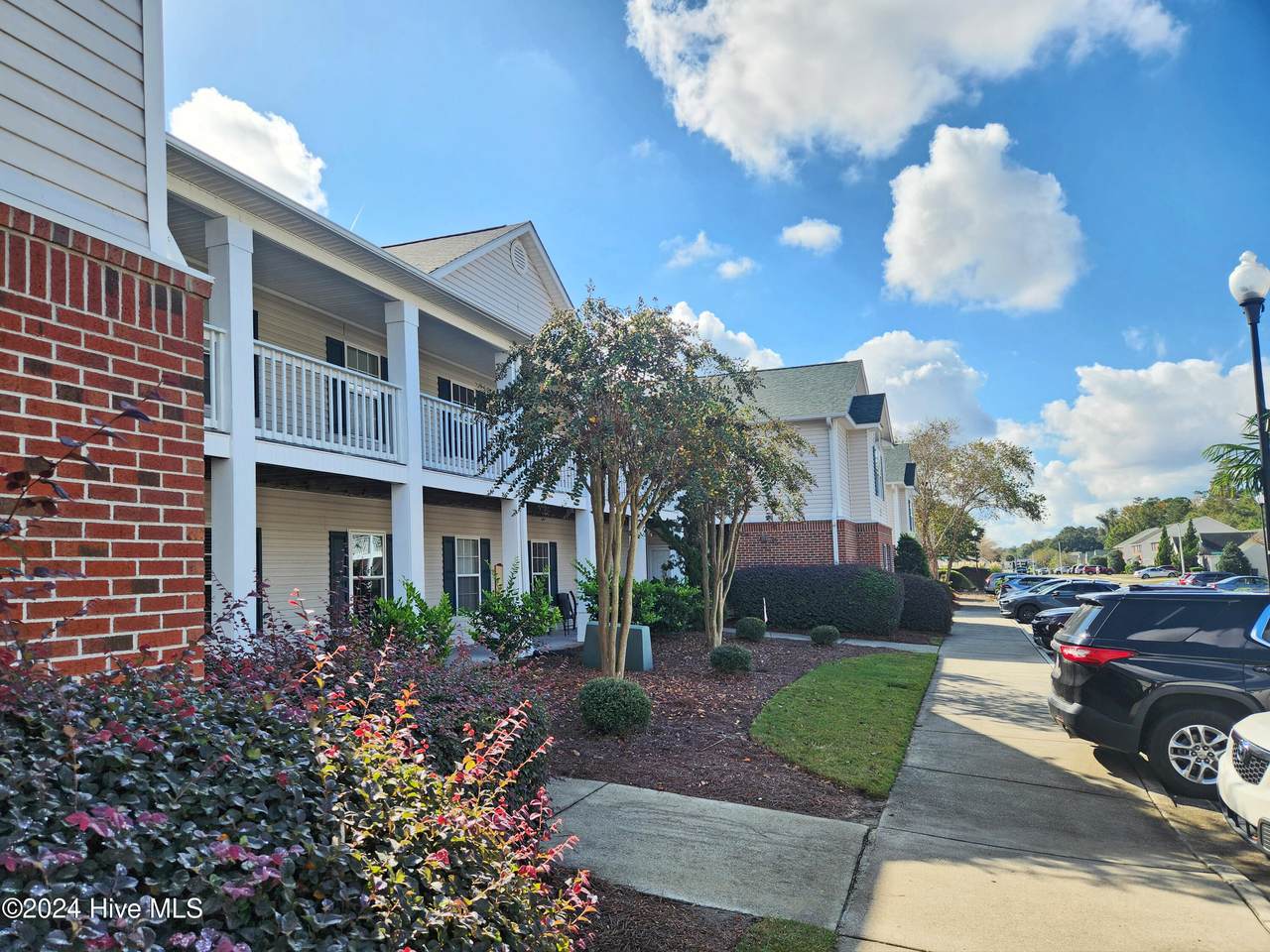 1604 Willoughby Park Court - Photo 1