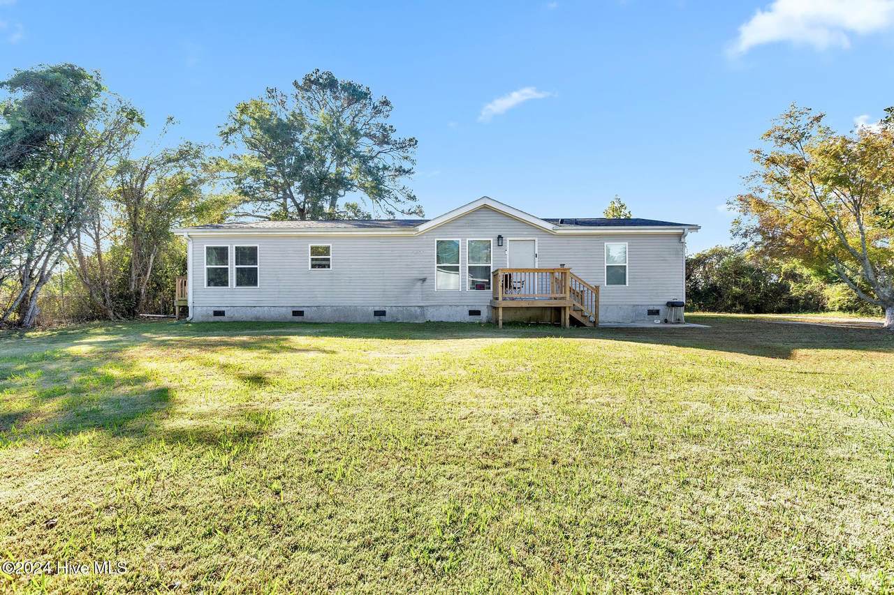 104 Pine Court - Photo 1