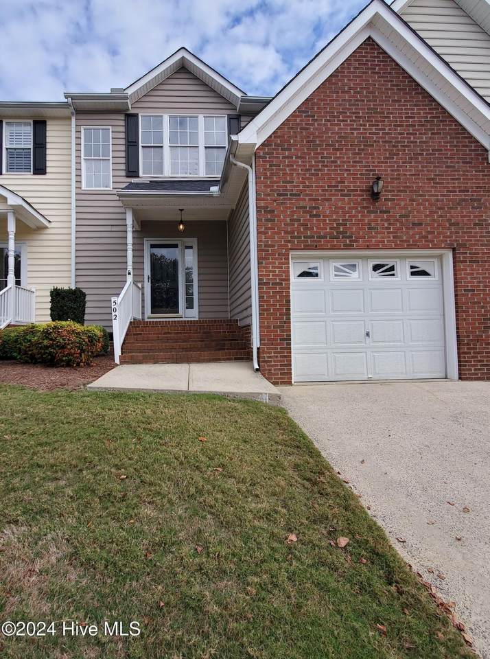 502 Knightsborough Way - Photo 1