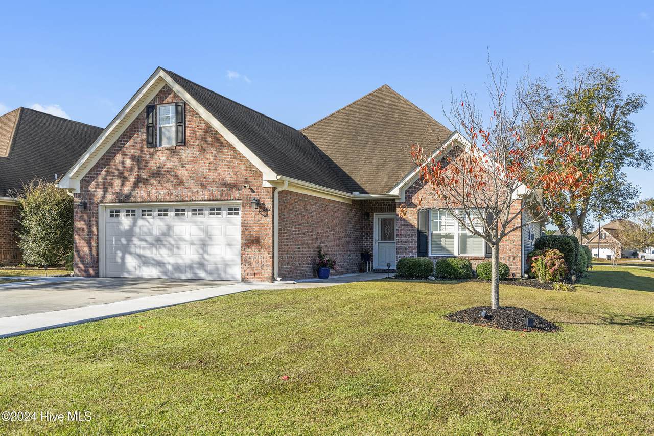 202 Silver Creek Loop - Photo 1