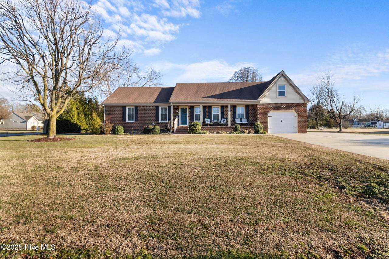 112 Alder Lane - Photo 1