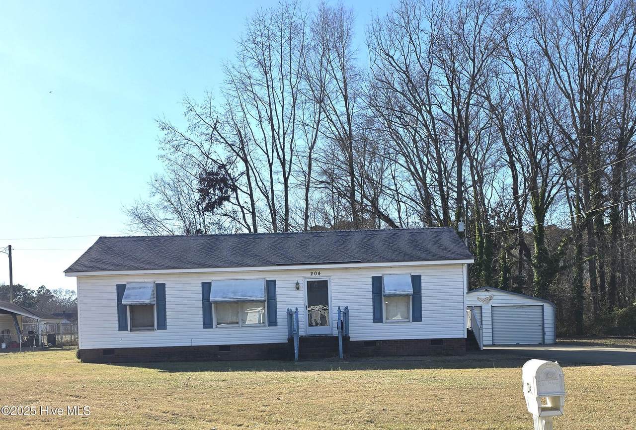 204 Braswell Drive - Photo 1