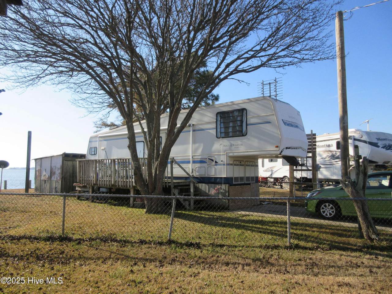 157 Dolphin Court - Photo 1