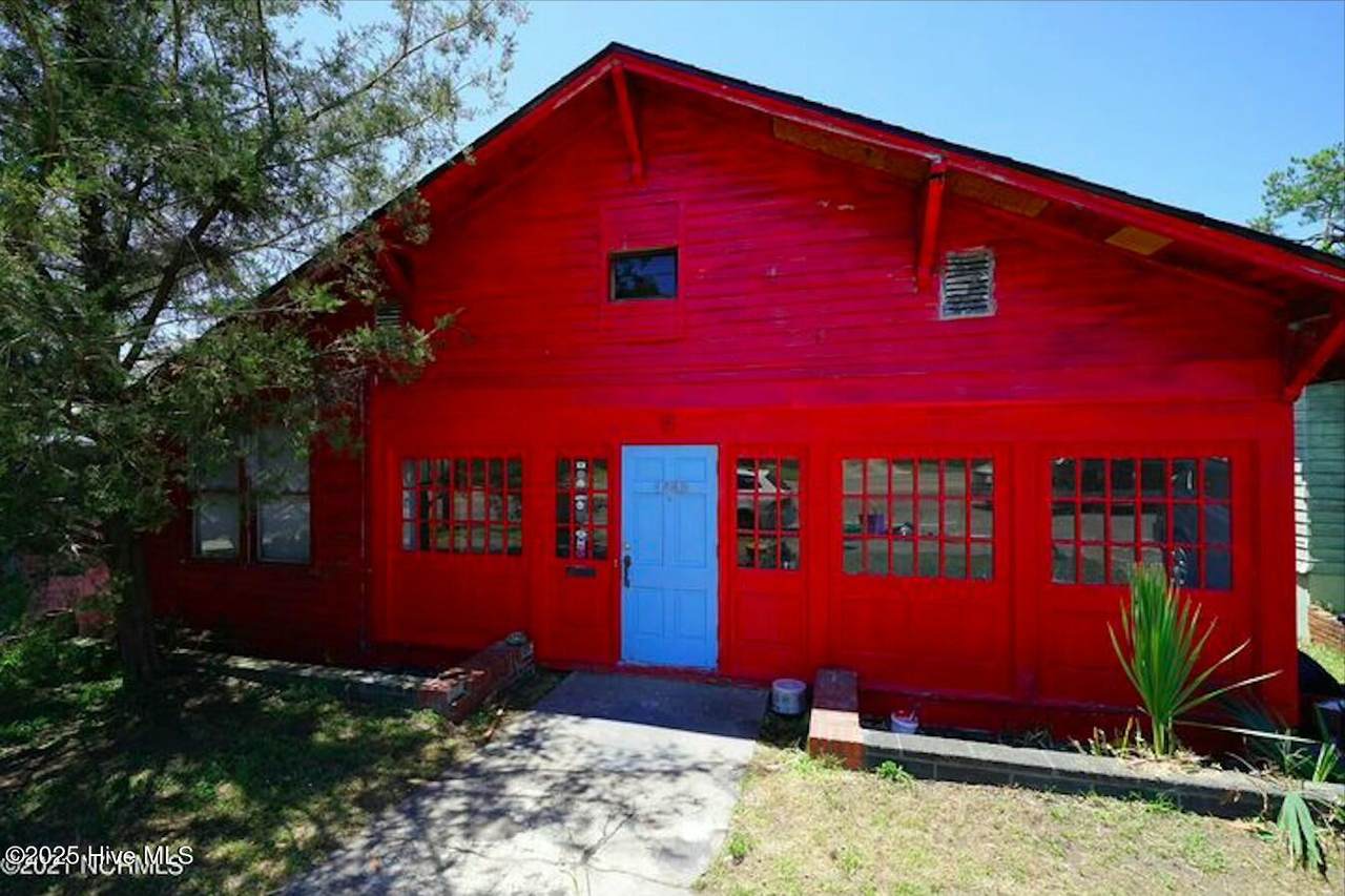 1506 3rd Street - Photo 1