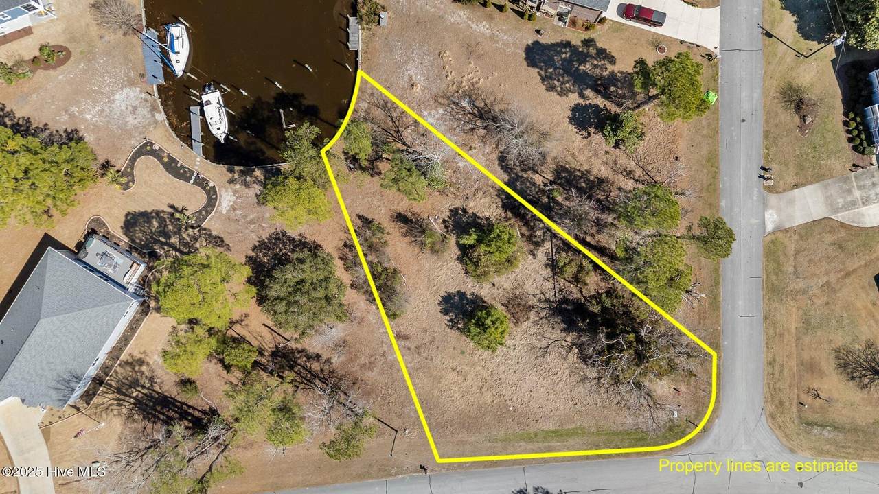 5900 Gondolier Drive - Photo 1