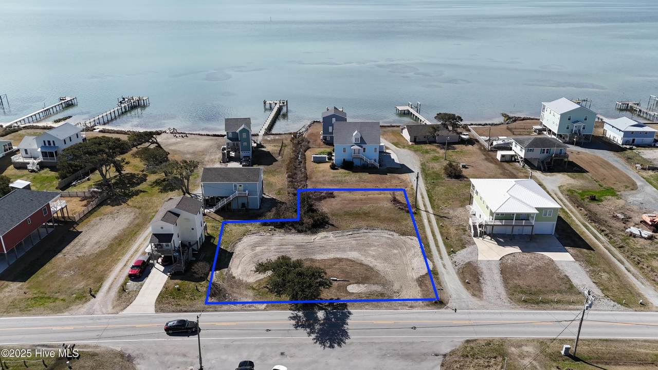 908 & 922 Island Road - Photo 1