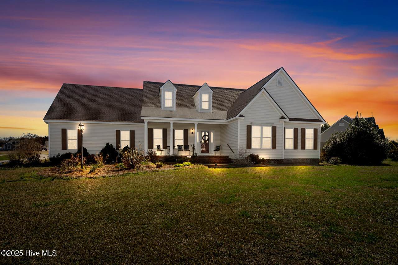 1565 Glen Eagles Court - Photo 1