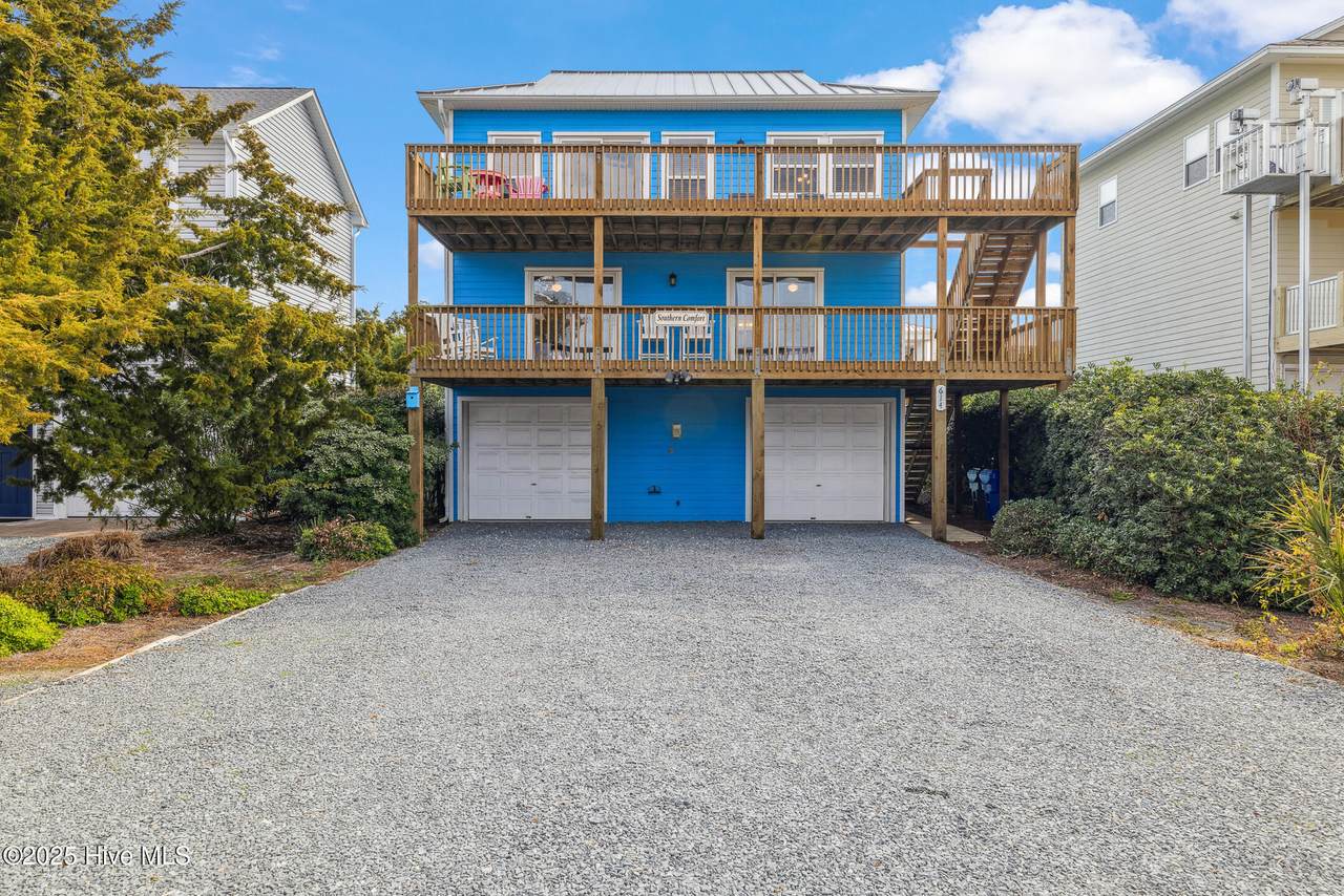 614 Topsail Drive - Photo 1