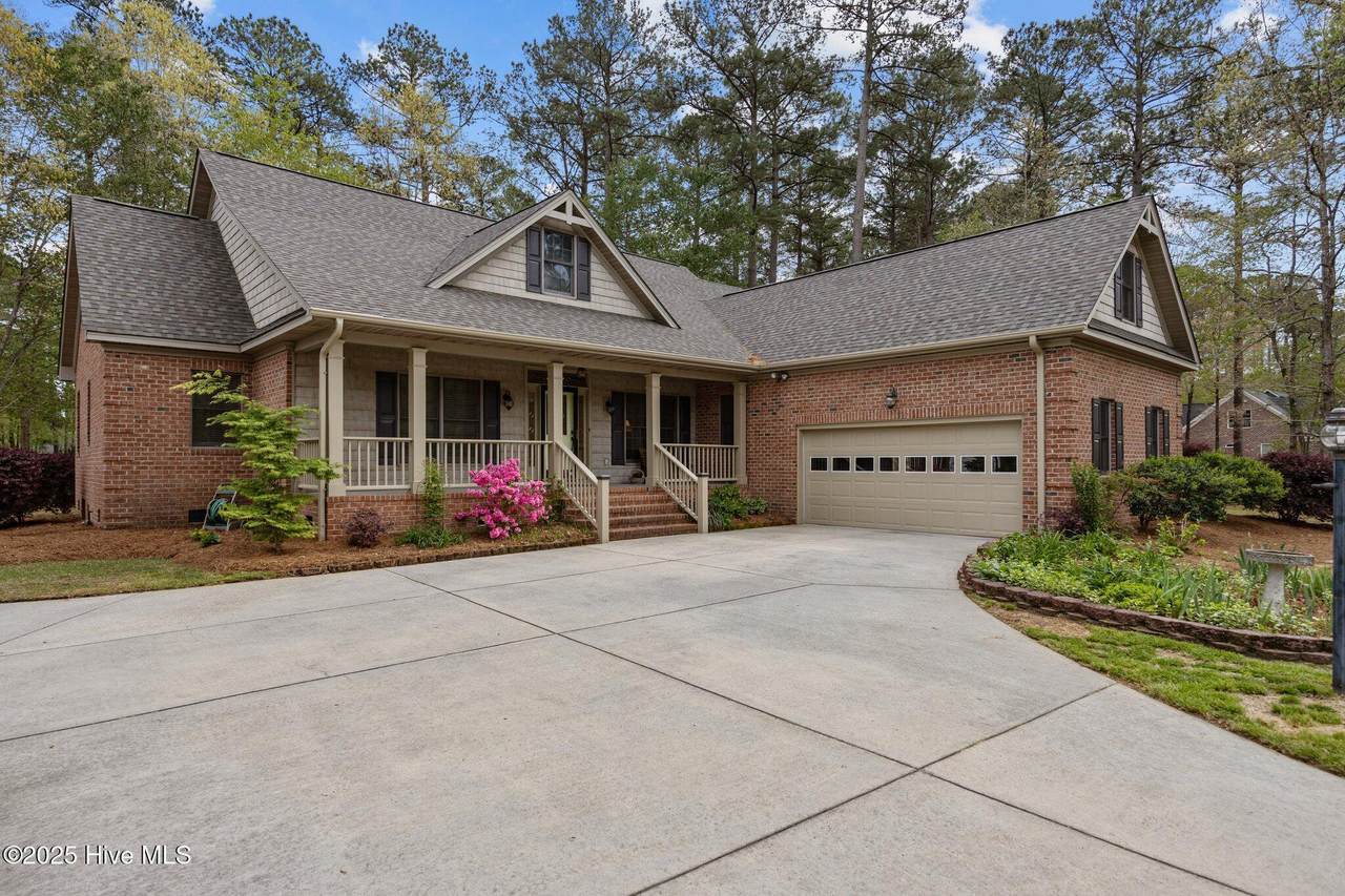 92 Cape Fear Drive - Photo 1