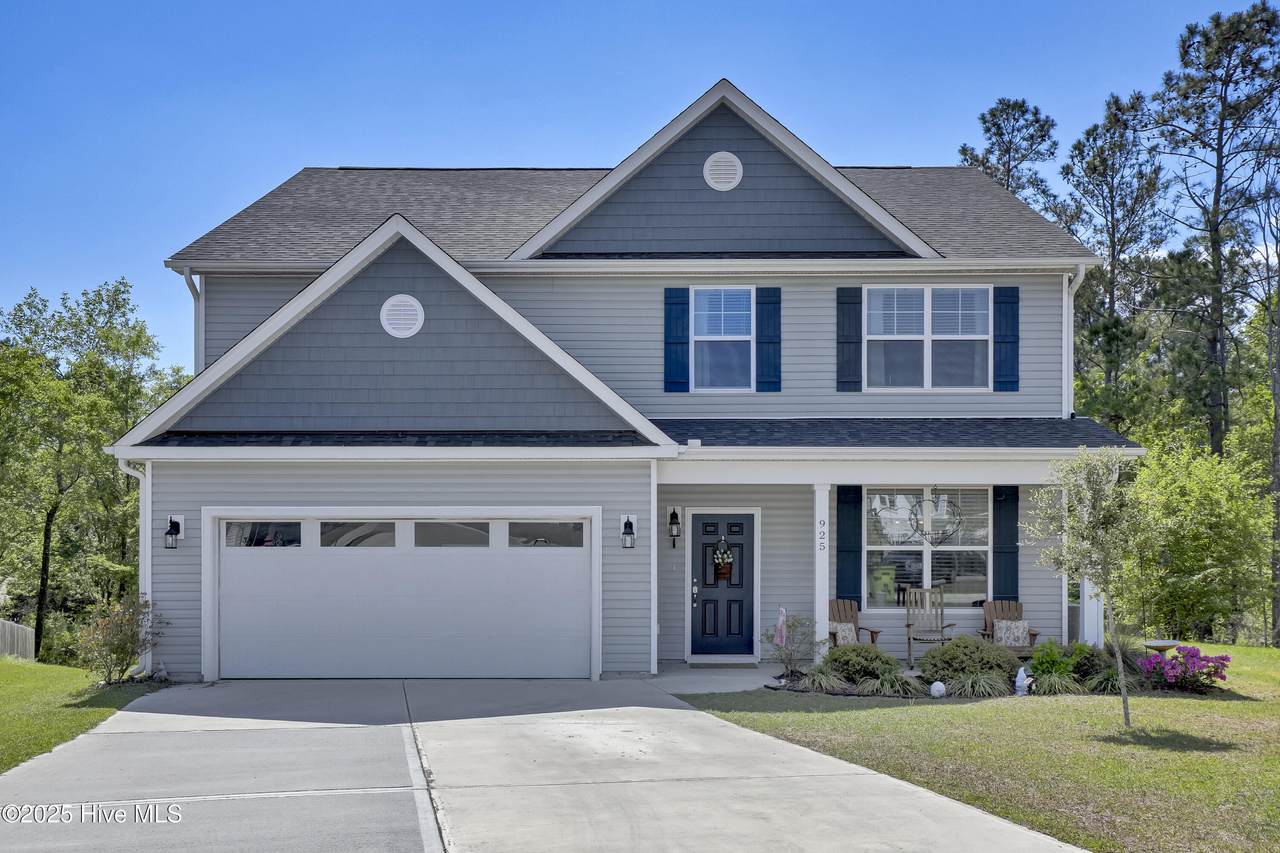925 Arboria Drive - Photo 1