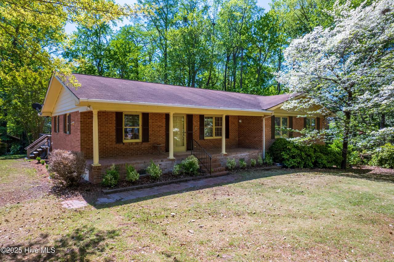721 Whedbee Drive - Photo 1