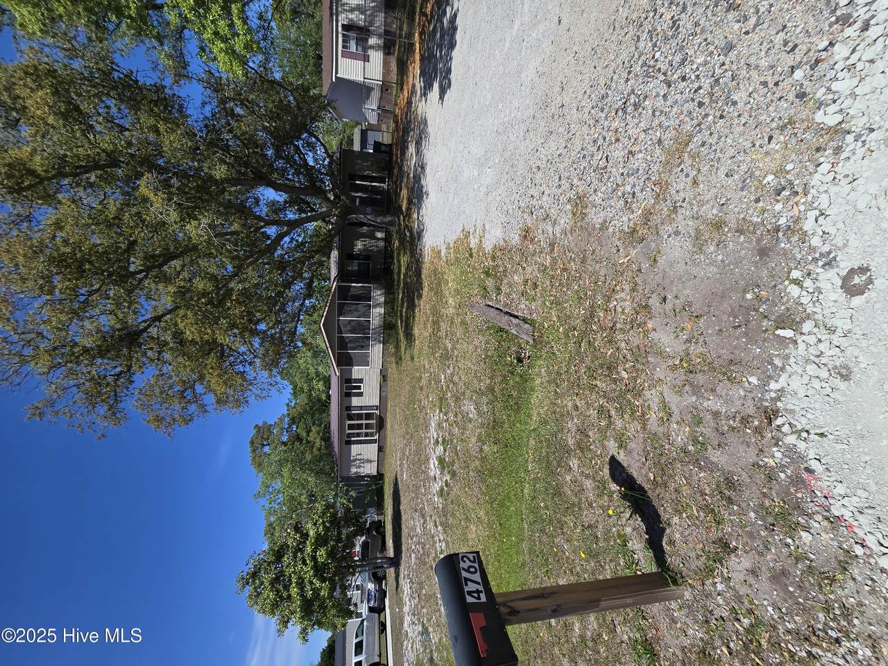 4762 Southgate Boulevard - Photo 1