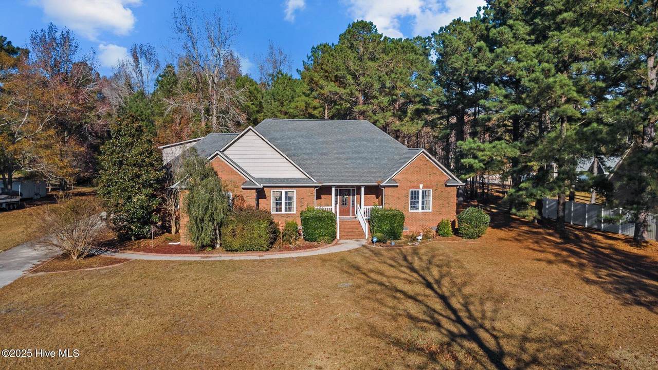 117 Quail Woods Drive - Photo 1