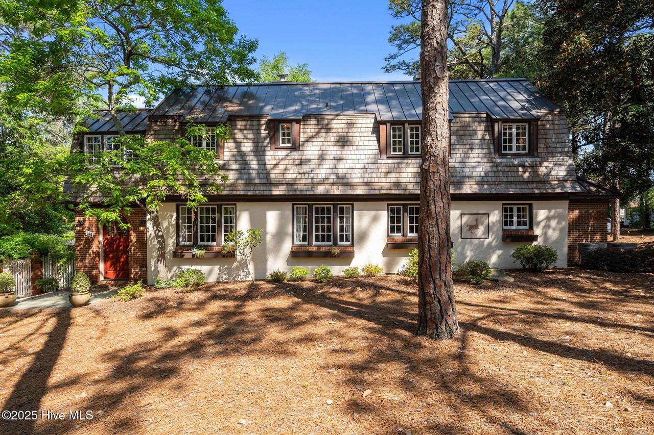 100 Ridge Street - Photo 1