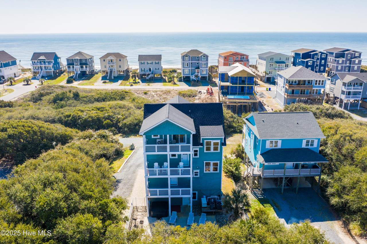 6 Bottlenose Boulevard - Photo 1