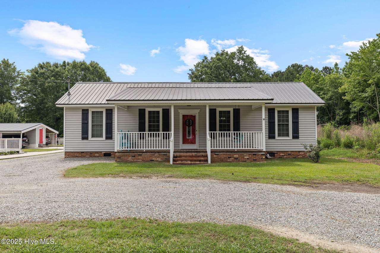 147 Westbrook Avenue - Photo 1