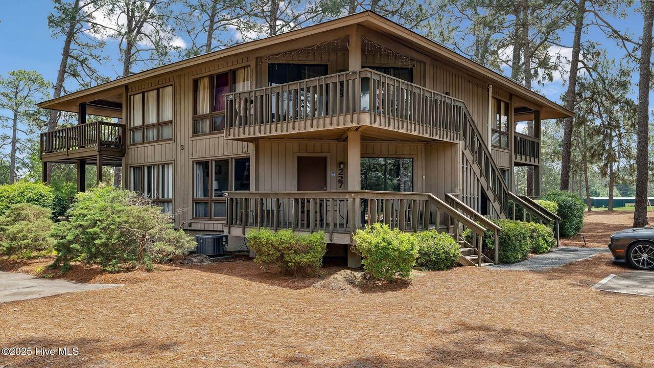 227 Foxkroft Drive - Photo 1