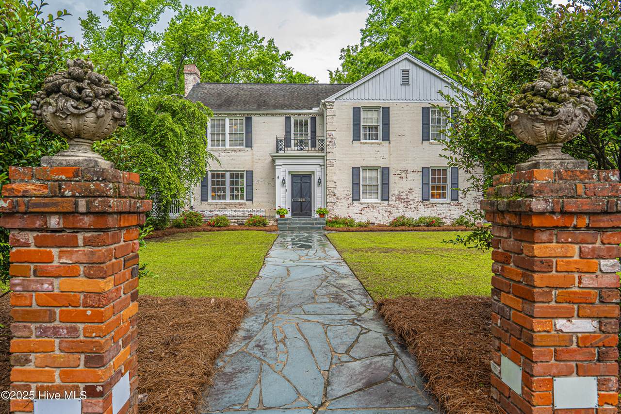308 Prince Street - Photo 1